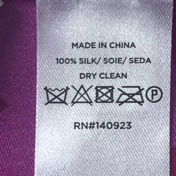 Silk Heart Print Scarf Pink Red Square Valentines Love Gift Idea New With Tags - Picture 6 of 9